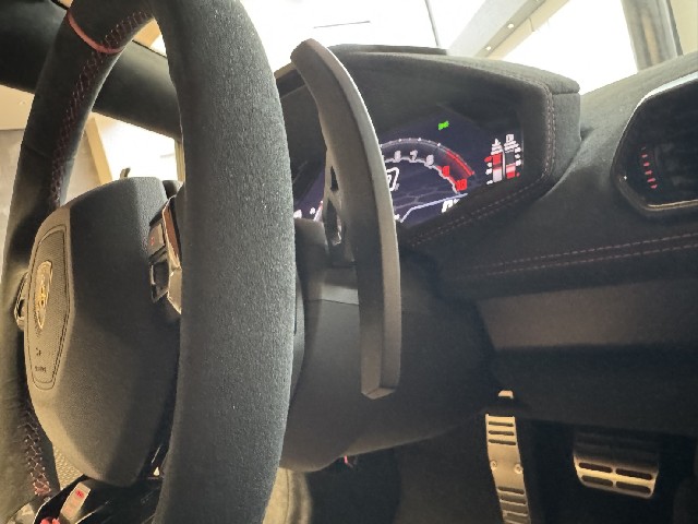 LAMBORGHINI HURACAN 2023 Image 51