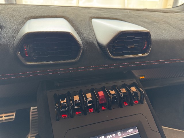 LAMBORGHINI HURACAN 2023 Image 56