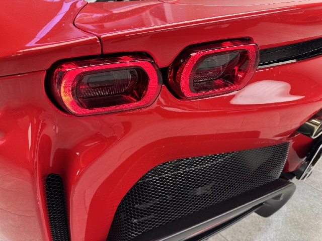 FERRARI SF90 STRADALE 2022 Image 20
