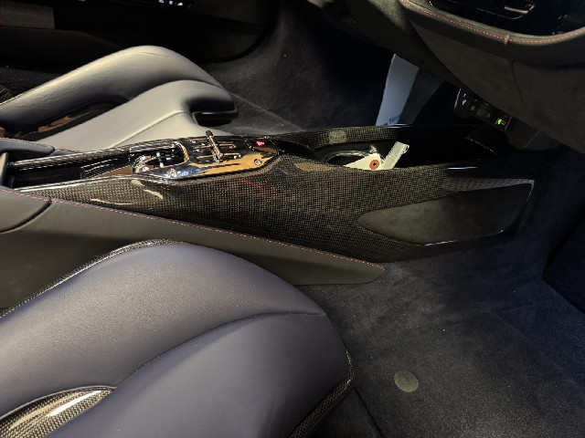 FERRARI SF90 STRADALE 2022 Image 37