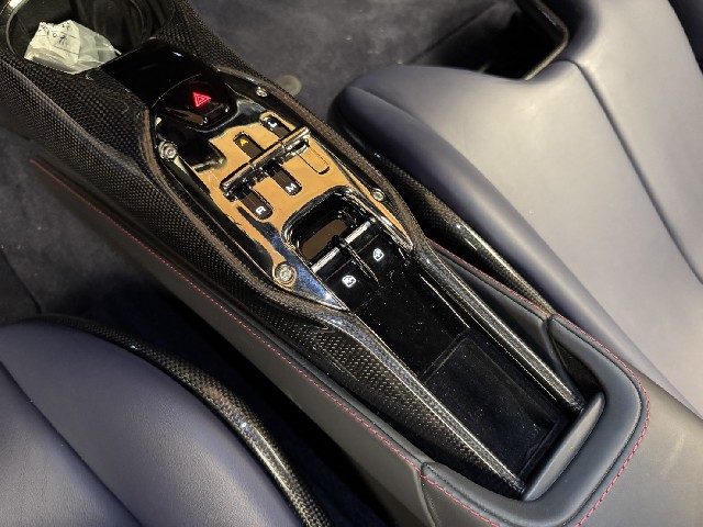 FERRARI SF90 STRADALE 2022 Image 46