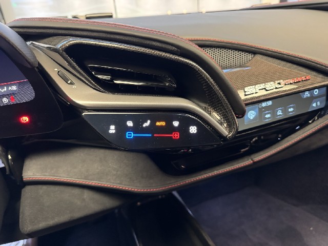 FERRARI SF90 STRADALE 2022 Image 48