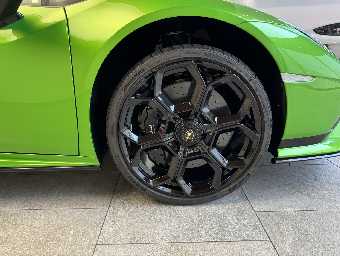 LAMBORGHINI HURACAN 2024 Image 22