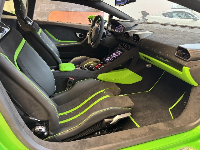 LAMBORGHINI HURACAN 2024 Image 33