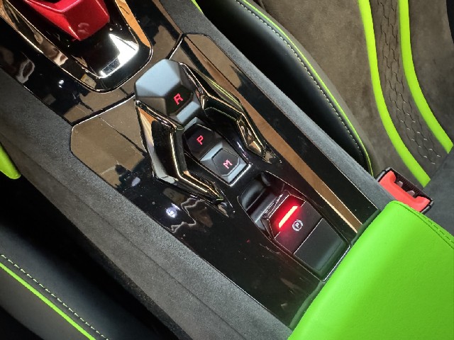 LAMBORGHINI HURACAN 2024 Image 51