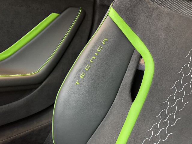 LAMBORGHINI HURACAN 2024 Image 52