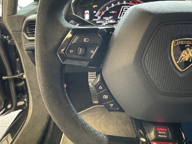 LAMBORGHINI HURACAN 2021 Image 41