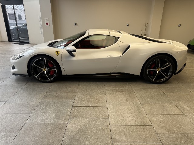 FERRARI 296GTS 2025 Image 22