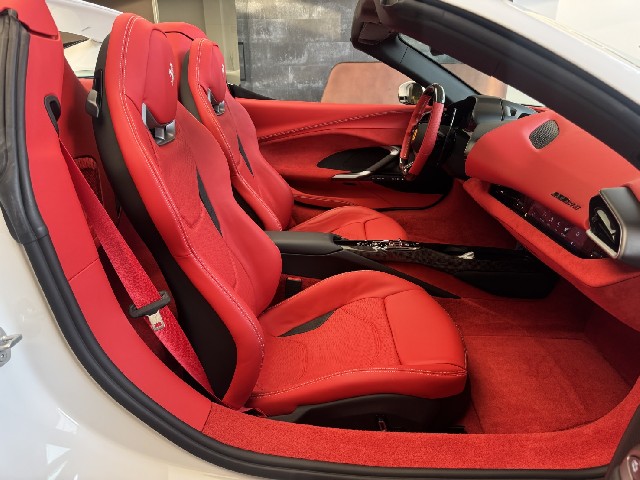 FERRARI 296GTS 2025 Image 28