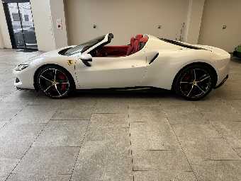 FERRARI 296GTS 2025 Image 8