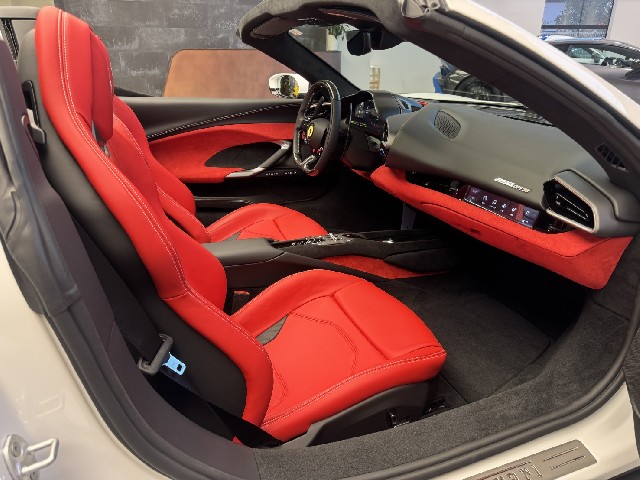 FERRARI 296GTS 2026 Image 27