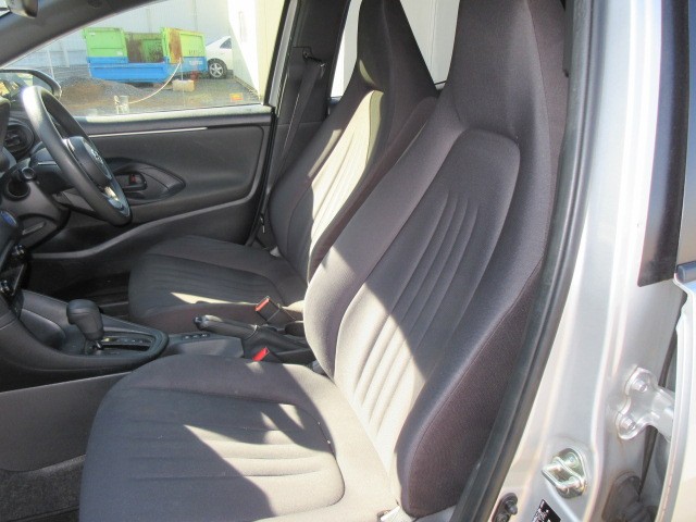 TOYOTA YARIS 2021 Image 19