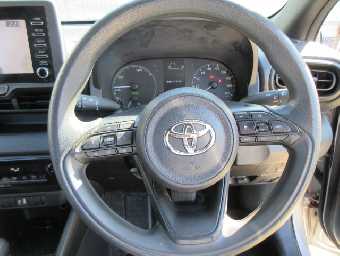 TOYOTA YARIS 2021 Image 16