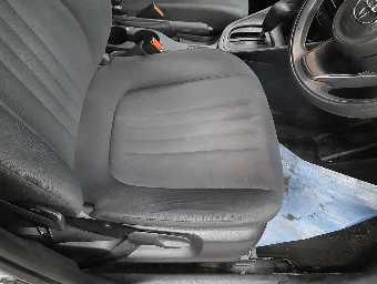 TOYOTA YARIS 2021 Image 8