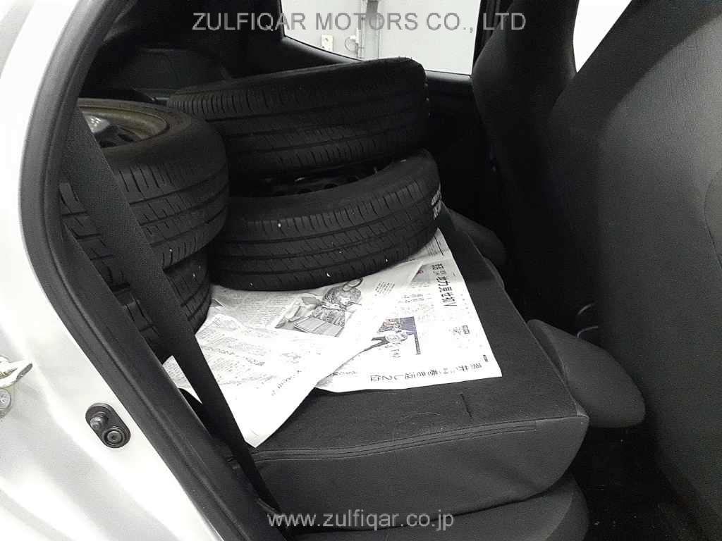 TOYOTA YARIS 2021 Image 10