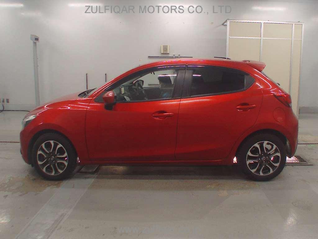 MAZDA DEMIO 2015 Image 4