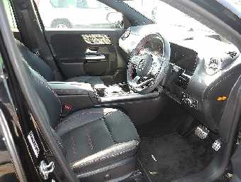 MERCEDES BENZ GLA CLASS 2023 Image 12