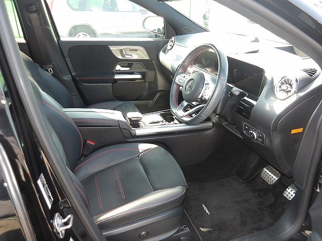 MERCEDES BENZ GLA CLASS 2023 Image 20