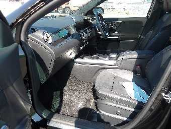 MERCEDES BENZ GLA CLASS 2023 Image 13