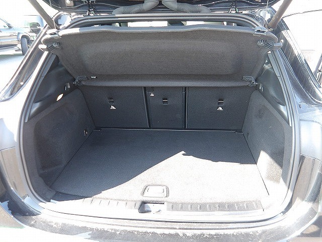 MERCEDES BENZ GLA CLASS 2023 Image 24