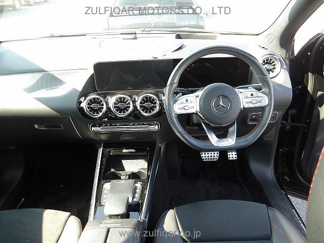 MERCEDES BENZ GLA CLASS 2023 Image 7