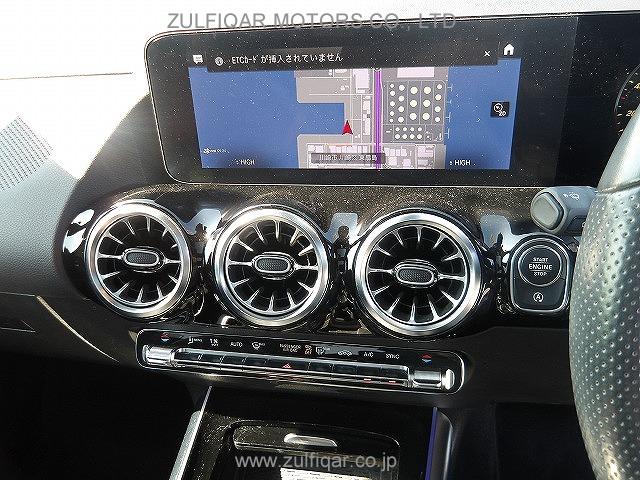 MERCEDES BENZ GLA CLASS 2023 Image 8