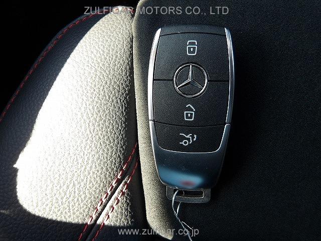MERCEDES BENZ GLA CLASS 2023 Image 10