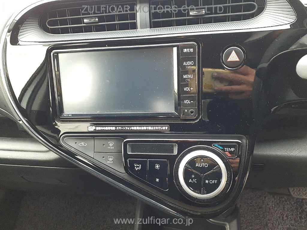 TOYOTA AQUA 2019 Image 12