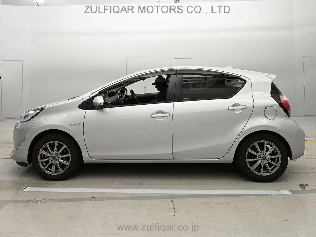 TOYOTA AQUA 2019 Image 4