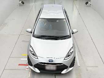 TOYOTA AQUA 2019 Image 7