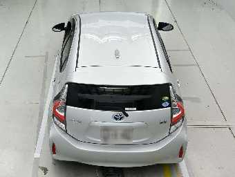 TOYOTA AQUA 2019 Image 8