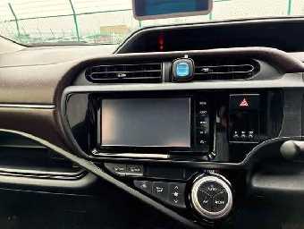 TOYOTA AQUA 2016 Image 6