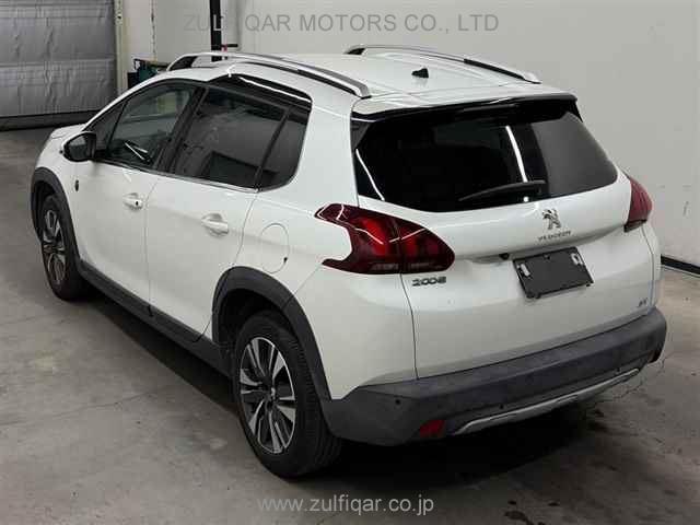 PEUGEOT 2008 2018 Image 3