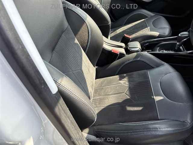 PEUGEOT 2008 2018 Image 7