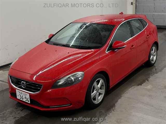 VOLVO V40 2014 Image 1