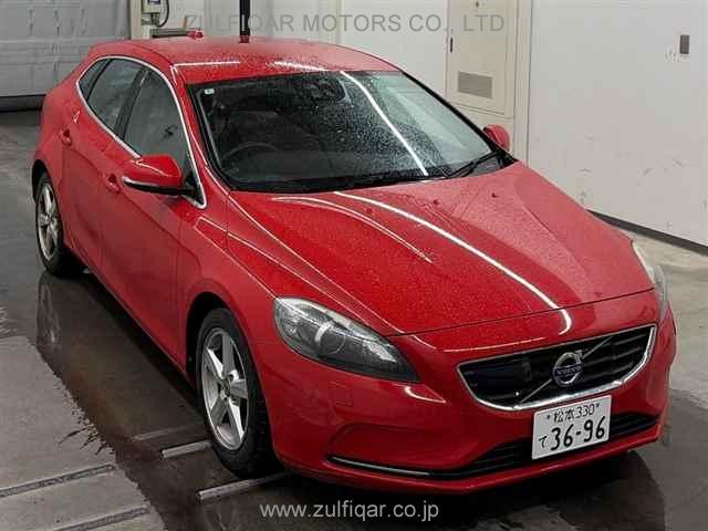 VOLVO V40 2014 Image 2
