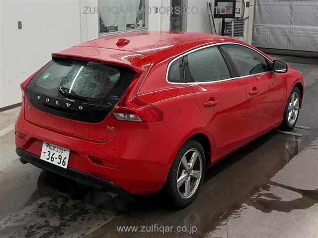 VOLVO V40 2014 Image 5