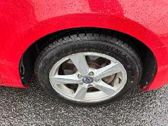 VOLVO V40 2014 Image 9