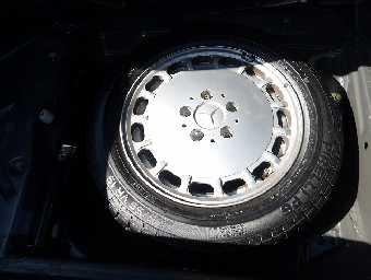 MERCEDES BENZ 190 CLASS 1986 Image 16