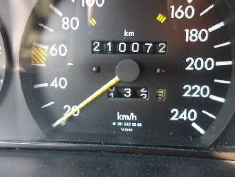 MERCEDES BENZ 190 CLASS 1986 Image 9