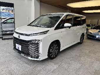 TOYOTA VOXY 2023 Image 1