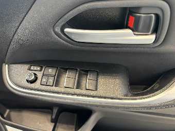 TOYOTA VOXY 2023 Image 21