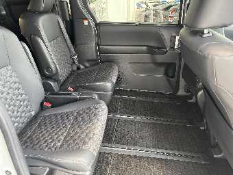 TOYOTA VOXY 2023 Image 22