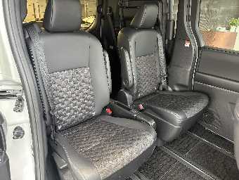 TOYOTA VOXY 2023 Image 23