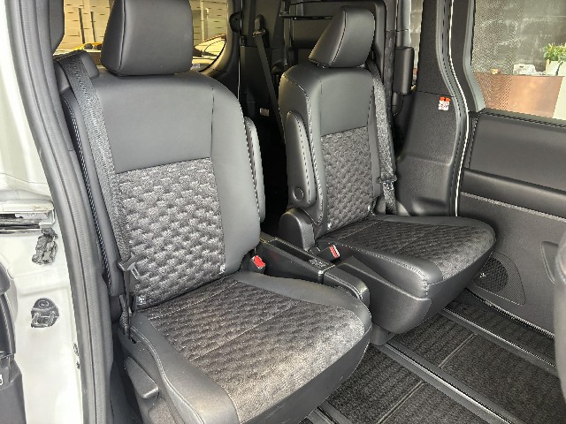 TOYOTA VOXY 2023 Image 29