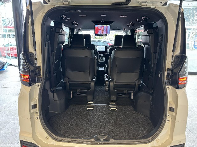 TOYOTA VOXY 2023 Image 30