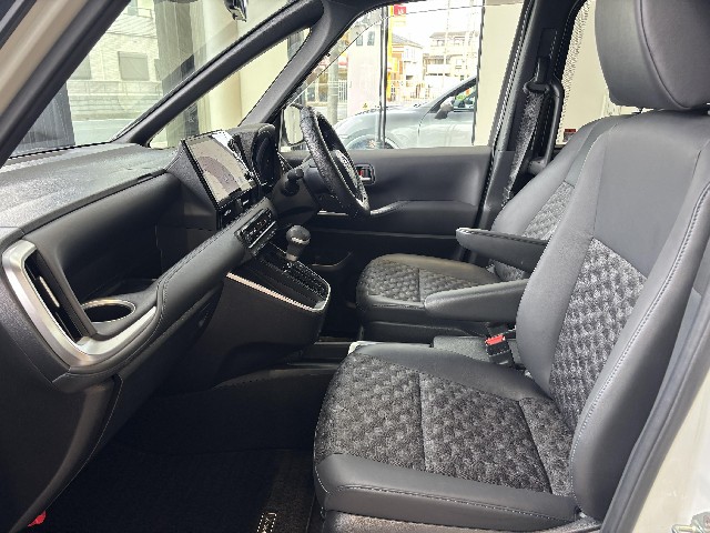 TOYOTA VOXY 2023 Image 34