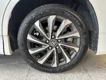 TOYOTA VOXY 2023 Image 10