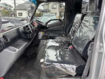 HINO DUTRO 2015 Image 16