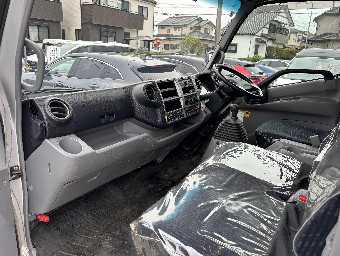 HINO DUTRO 2015 Image 17